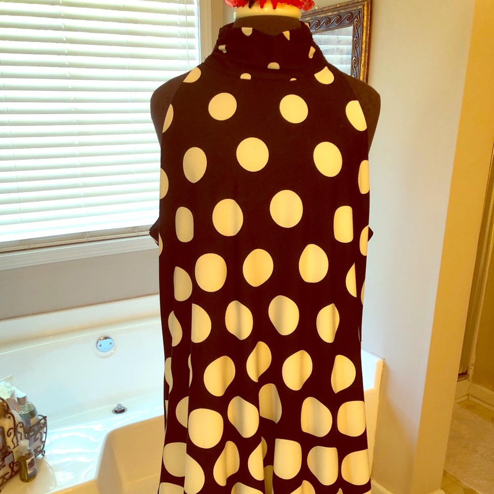 Black and white dress